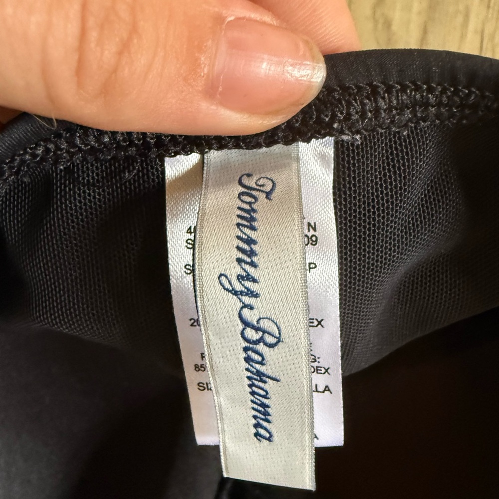 Tommy Bahama Pearl Strapless V-Front One Piece Swimsuit Black TSW31024P Size 6 - Picture 3 of 5